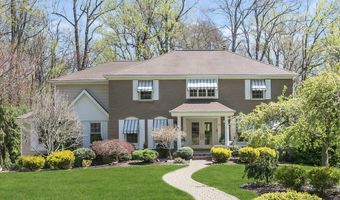 14 Bunker Hill Dr, Middletown, NJ 07748