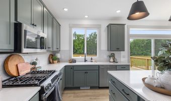 8284 Kettle Oak Dr, Alto, MI 49302