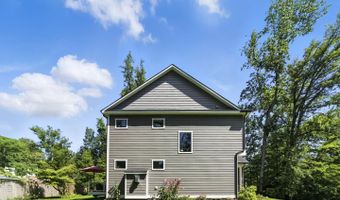 9206 FERNWOOD Rd, Bethesda, MD 20817