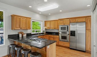 2271 NW WOODCREST Ave, Albany, OR 97321