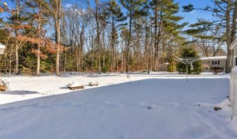 39 Leisure Dr, Alfred, ME 04002