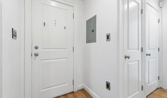 739 NEWTON Pl NW 202, Washington, DC 20010