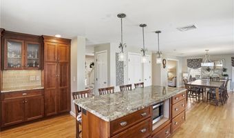 14 High St, Barrington, RI 02806