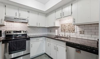 1701 SARATOGA Ct, Allentown, PA 18104
