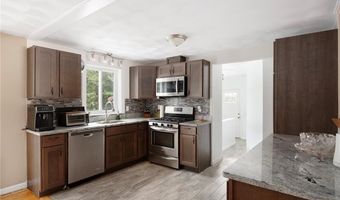 18 Jade Rd, Coventry, RI 02816