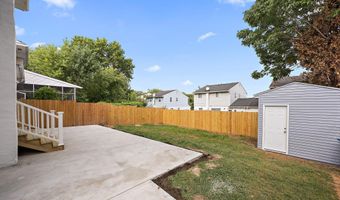 738 W BIRCHTREE Ln, Claymont, DE 19703