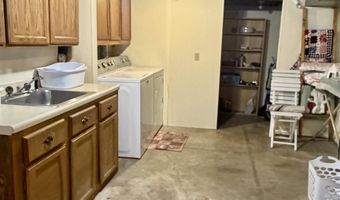 1511 Roosevelt Dr, Atlantic, IA 50022