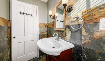 1810 Ashland Ave, Columbus, OH 43212