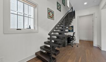 2899 Katmai Dr A, Columbus, OH 43228