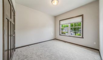 3758 N WAYSIDE Ln, Appleton, WI 54913