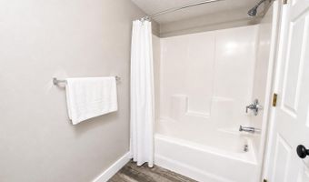 1010 N Jefferson St, Ava, MO 65608