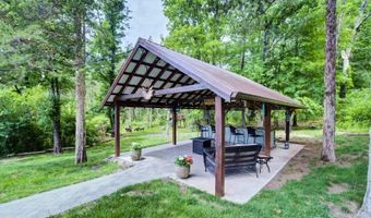 16 Ramshorn Rd, Alexandria Twp., NJ 08848