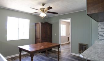 136 Morris Dr, Alma, GA 31510