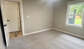 905 Hickory St, Altus, OK 73521