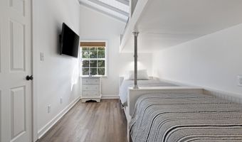 11046 New York St, Bay St. Louis, MS 39520