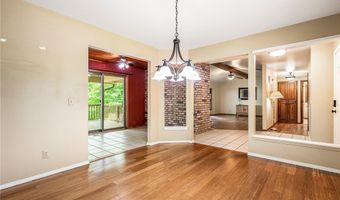 35 Fenchurch Dr, Bella Vista, AR 72715