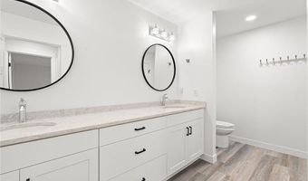 1007 28th St SW, Austin, MN 55912