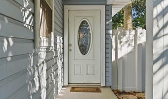 128 SEMINOLE Rd 11, Atlantic Beach, FL 32233