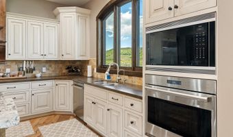 29 WHITE POINT Rd, Cora, WY 82925