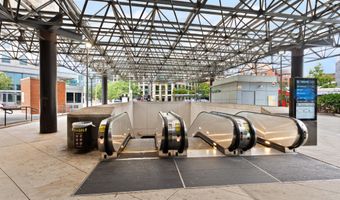 217 N EMERSON St, Arlington, VA 22203