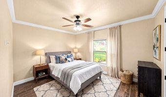 1009 Bluebonnet Ln, Adkins, TX 78101