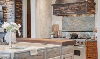 390 Hayrake Ln, Bozeman, MT 59715