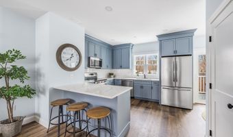 451 Essex St 2, Beverly, MA 01915