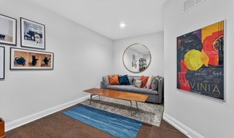 3062 N Spurway Dr, Ann Arbor, MI 48105