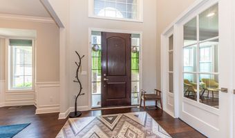 2376 Westbrooke Cir S, Ann Arbor, MI 48105