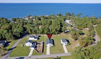 707 Butter Rd, Bonneau, SC 29431