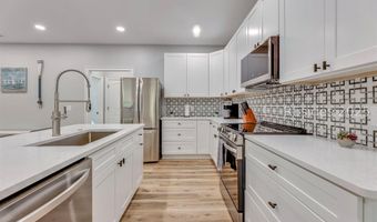 11 Bartons Run Dr, Bluffton, SC 29910