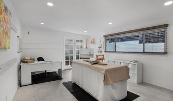 6784 Alamo Way, La Mesa, CA 91942
