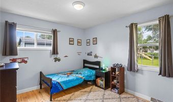 1214 S Darling Dr NW, Alexandria, MN 56308