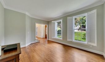5035 Towne Lake Hls N, Woodstock, GA 30189