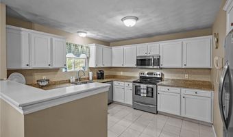 2 Mulberry Dr, Cranston, RI 02921