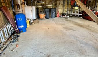 206 Endicott Rd, Belgrade, ME 04917