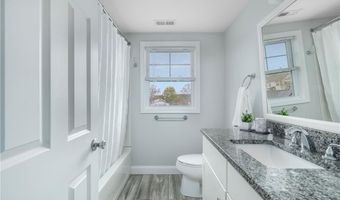 12 Mariner Way, Newport, RI 02840