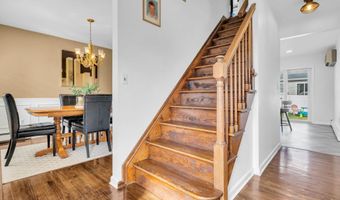 728 Neptune Ave, Beachwood, NJ 08722