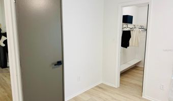 216 AFTON Sq 202, Altamonte Springs, FL 32714