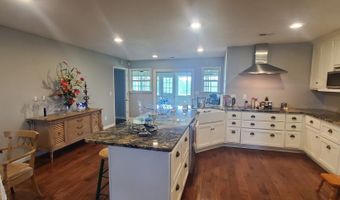 762 Old McLeod Brg, Adrian, GA 31002