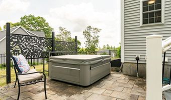 35 Thatcher Way, Barrington, NH 03825