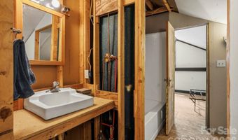 1108 Pine Root Branch Rd, Bakersville, NC 28705