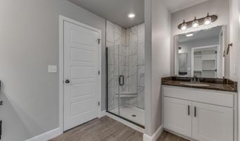 5902 NW Hoover St, Bentonville, AR 72713