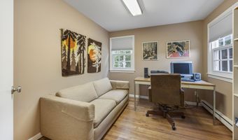745 Rustic Ln, Cheshire, CT 06410
