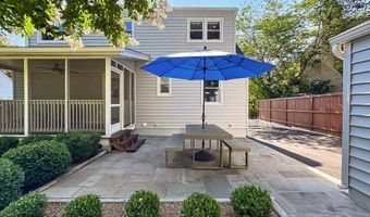 5029 22ND St S, Arlington, VA 22206
