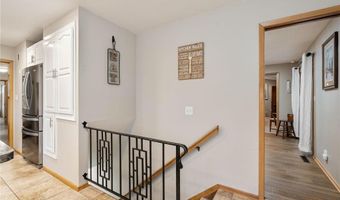 307 21st St NW, Austin, MN 55912