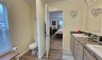 64 Horseshoe Rd, Autryville, NC 28318