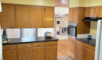 433 S 8th St, Atchison, KS 66002