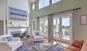 55 Cliff Rd, Amagansett, NY 11930