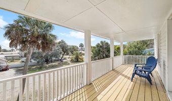 107 Ave B, Apalachicola, FL 32320